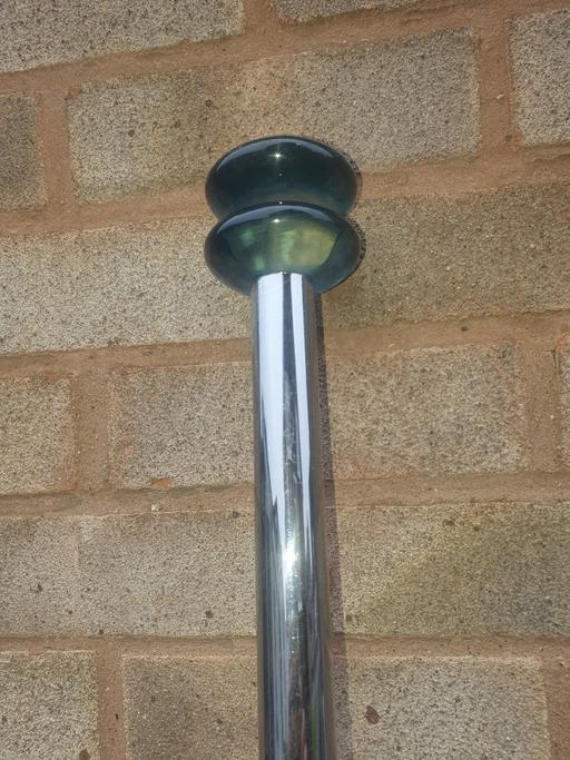 Buy & Sell Pensnett Dudley - Photos for 6ft , 1 Piece Chrome Curtain Rail, Blue Ends