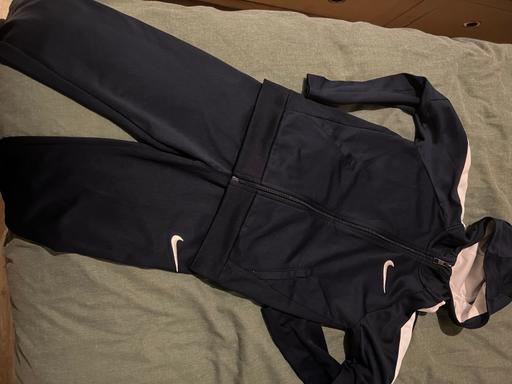Buy & Sell London Luton Airport Luton - Photos for Nike tracksuit kid
