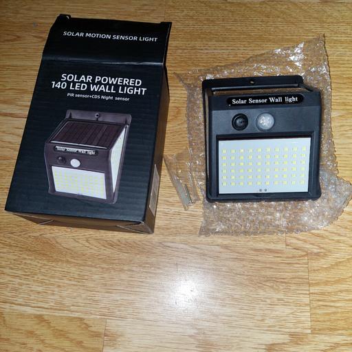 Buy & Sell Ocker Hill Sandwell - Photos for solar Powered Led Wall Light new x 1