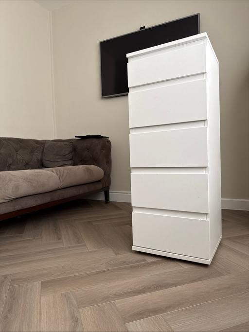 Buy & Sell Canonbury North London - Photos for Chest of drawers