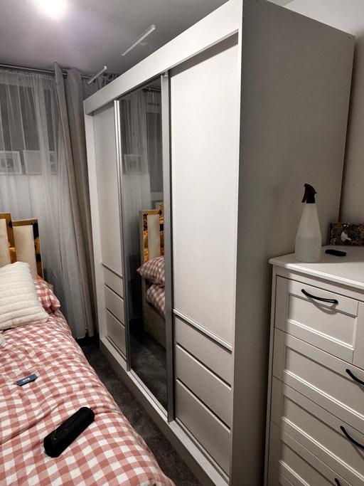 Buy & Sell Beckton East London - Photos for Sliding wardrobe with drawers and rail