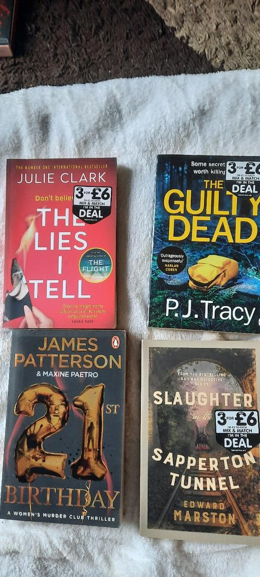 Buy & Sell Leagrave Luton - Photos for 4 books