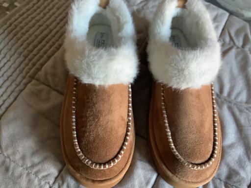 Buy & Sell Stourbridge Dudley - Photos for Memory foam slippers