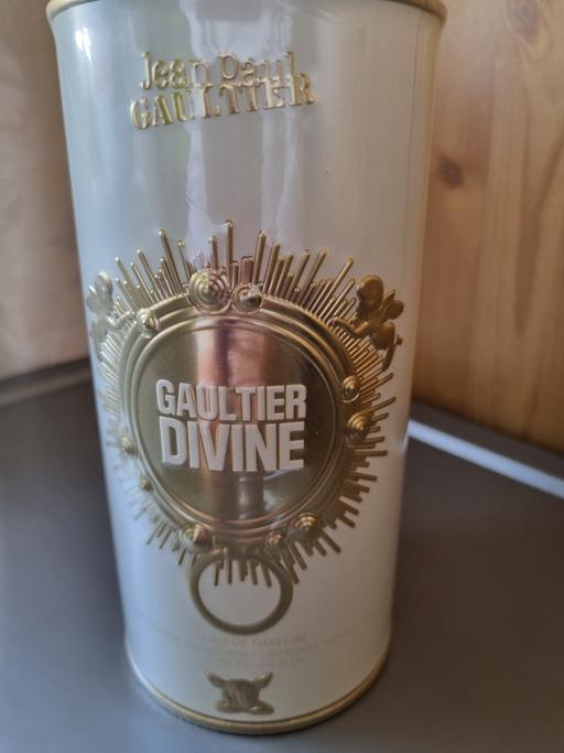 Buy & Sell Grangemouth Falkirk - Photos for perfume