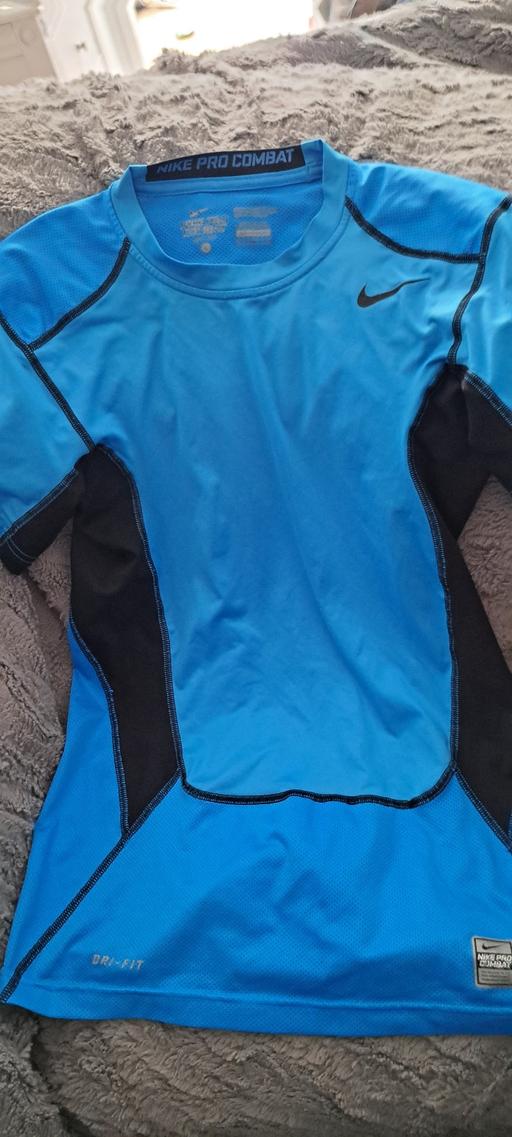 Buy & Sell Four Oaks Birmingham - Photos for Nike Dri-Fit Top Size L