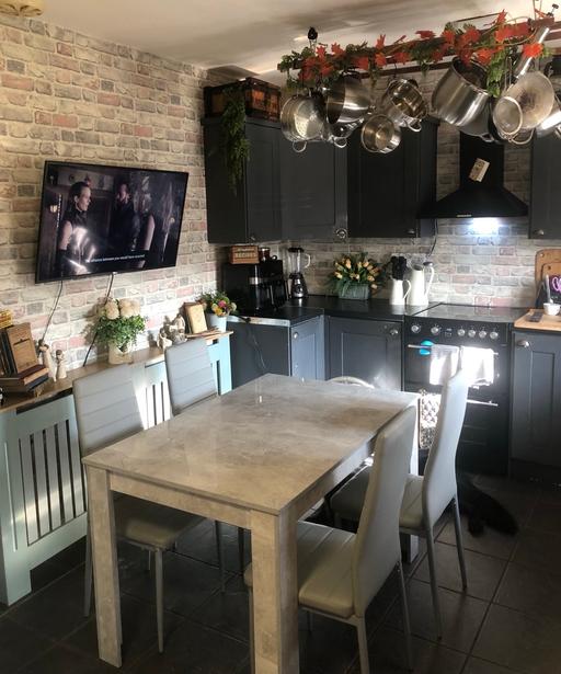 Buy & Sell Harlow Green Gateshead - Photos for table & 4 chairs