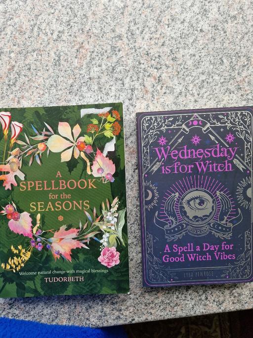 Buy & Sell Grassmoor North East Derbyshire - Photos for 2 x books