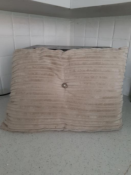 Buy & Sell South Hylton Sunderland - Photos for cushion