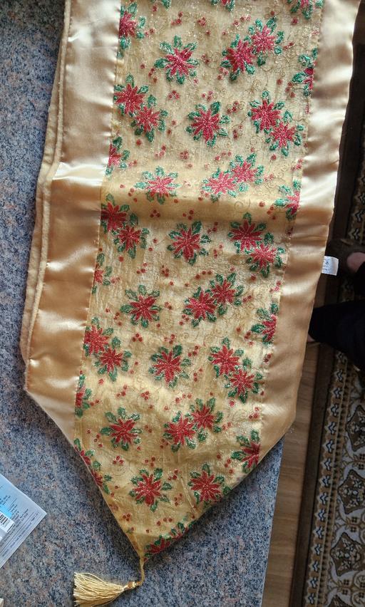 Buy & Sell Grassmoor North East Derbyshire - Photos for christmas table runner