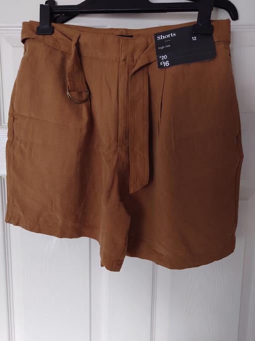 Buy & Sell Woodthorpe Charnwood - Photos for Women's tan shorts size 12