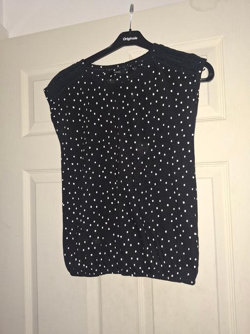 Buy & Sell Dodworth Barnsley - Photos for ladies top size 6