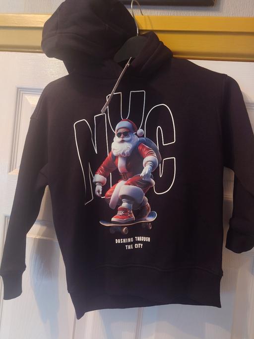 Buy & Sell Woodthorpe Charnwood - Photos for Boys black Christmas hoody size 6-7 years