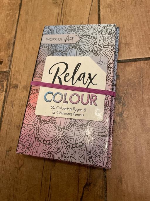 Buy & Sell Rowley Village Sandwell - Photos for Adult relaxing colouring book and pencils