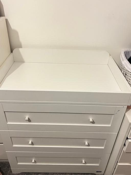 Buy & Sell Bethnal Green East London - Photos for Tutti bambino chest of drawers changing table