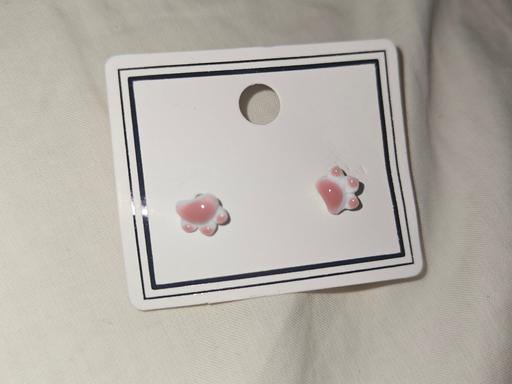 Buy & Sell Lewisham South East London - Photos for New Porcelain Cat Paw Stud Earrings - Pink Gl