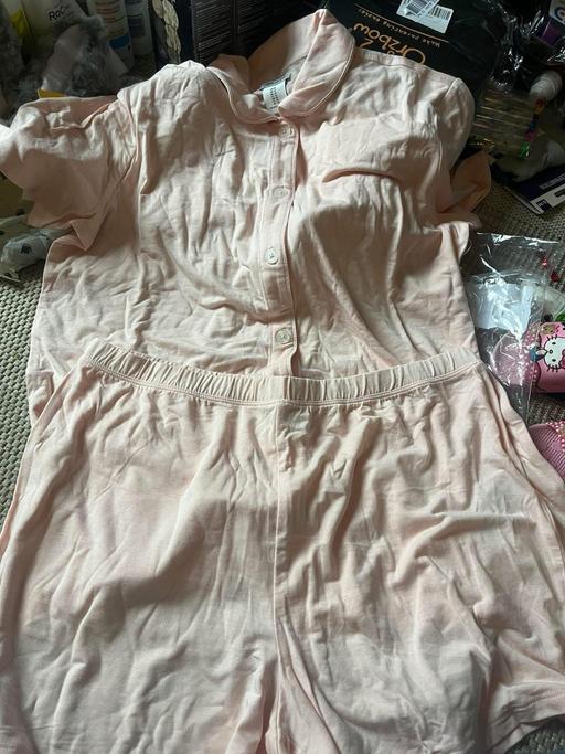 Buy & Sell Wednesfield Wolverhampton - Photos for New medium pjs short n top
