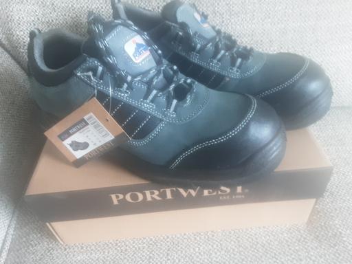 Buy & Sell Bolton-Upon-Dearne Barnsley - Photos for Men's size 11 New boxed Portwest Trekker
