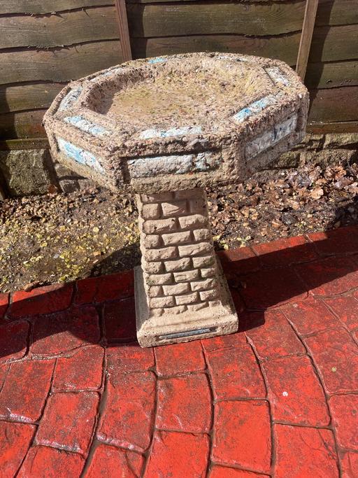 Buy & Sell Essington Wolverhampton - Photos for Old stone bird bath