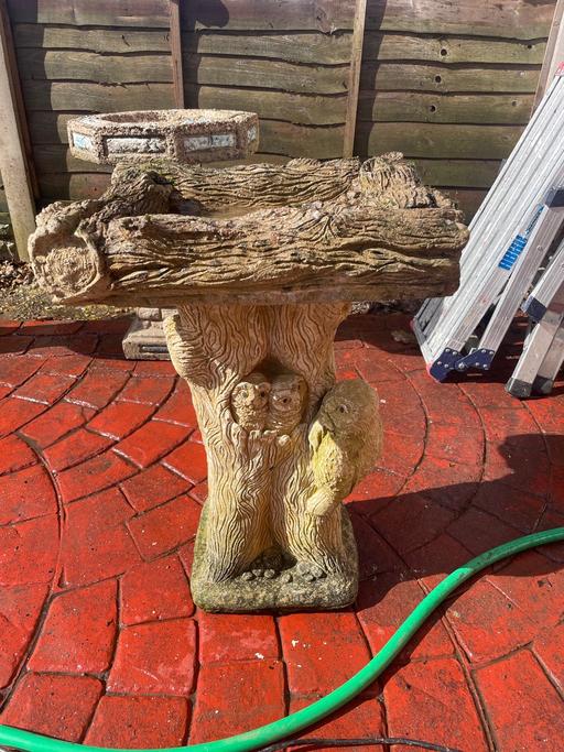 Buy & Sell Essington Wolverhampton - Photos for Birdbath stone