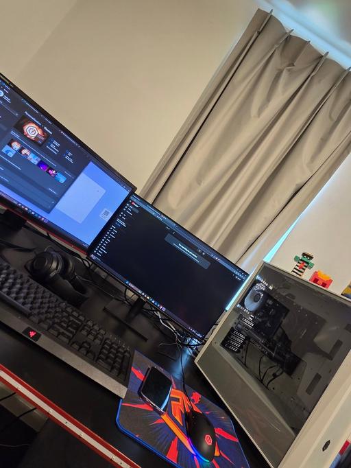 Buy & Sell Wolverhampton City Centre Wolverhampton - Photos for Gaming PC with Free 24 inch monitor and Desk