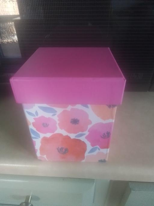 Buy & Sell Streetly Walsall - Photos for BRAND NEW GIFT BOX