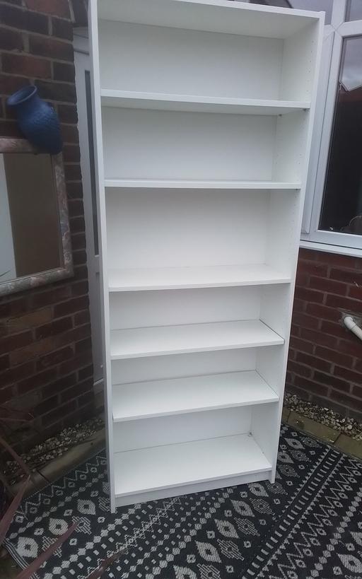 Buy & Sell Swinley Wigan - Photos for TALL MODERN BOOKCASE