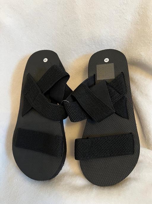 Buy & Sell Easington Lane Sunderland - Photos for Lightweight Sandals ( New )
