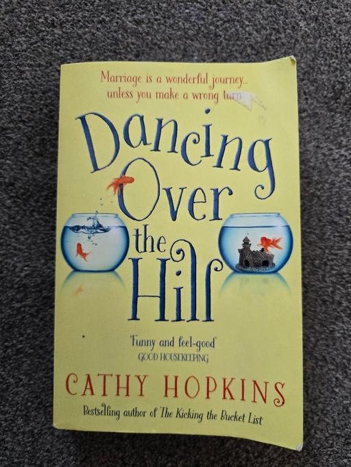Buy & Sell Oldbury Sandwell - Photos for Dancing over the Hill , Cathy Hopkins paperba