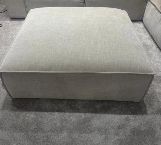 Buy & Sell Brookvale Halton - Photos for Pouffe