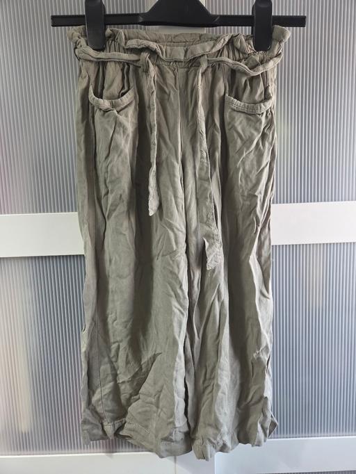 Buy & Sell Weston Point Halton - Photos for Age 7 VINCE CAMUTO khaki summer trousers