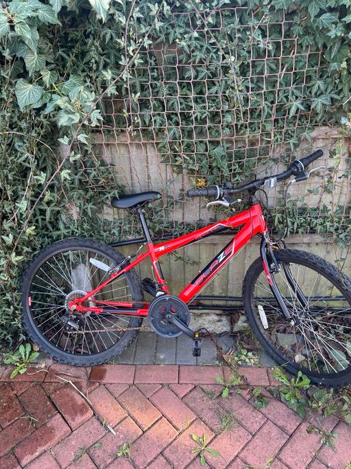 Buy & Sell Oakwood North London - Photos for PIRANHA 24inch BLAZE BOYS BIKE
