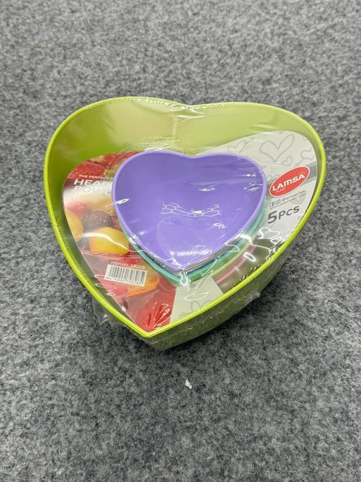 Buy & Sell Yardley Birmingham - Photos for 5‑Piece Heart‑Shaped Bowl Set