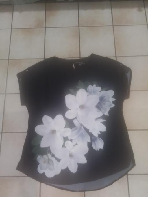 Buy & Sell Streetly Walsall - Photos for LADIES TOP