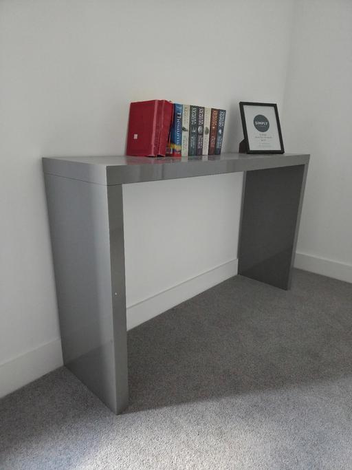Buy & Sell Newport Uttlesford - Photos for Premium Grey Console Table / Slim Desk