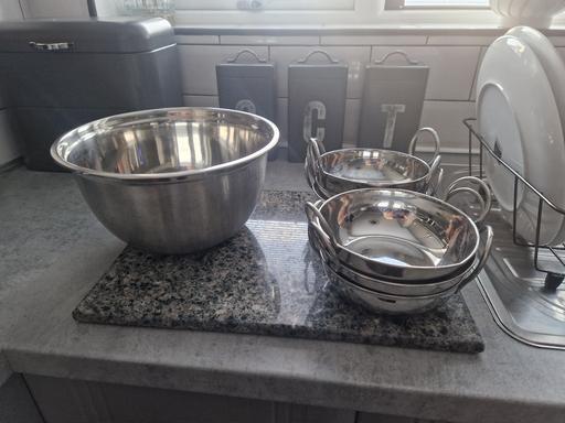Buy & Sell Scholes Rotherham - Photos for 1 large stainless steel bowl & 6 bowls