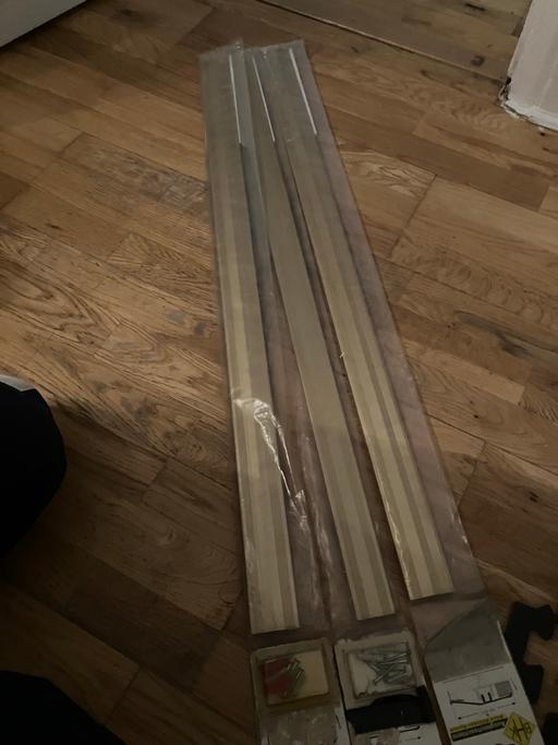 Buy & Sell Hackbridge Sutton - Photos for 3XCarpet Floor Flat Door Bar 0.9m Gold Metal