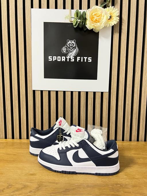 Buy & Sell Catherine-De-Barnes Solihull - Photos for Nike dunks with boxblue/white size 9 SALE !!