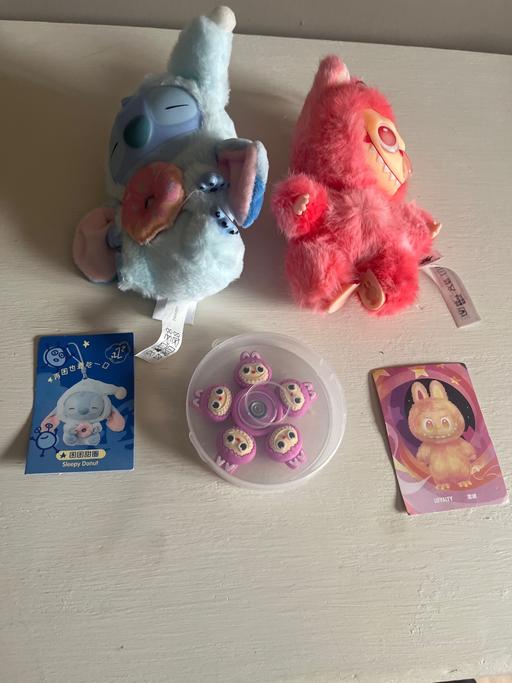 Buy & Sell Conisbrough Doncaster - Photos for Labubu bundle