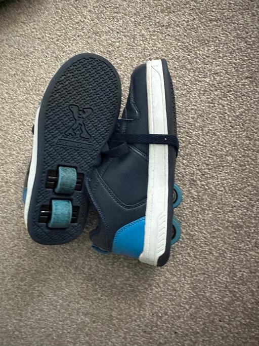 Buy & Sell Ocker Hill Sandwell - Photos for Kids shoes with wheels 