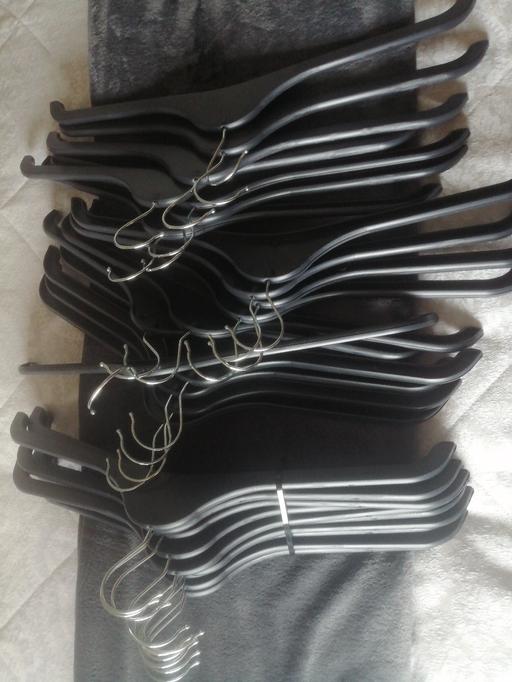 Buy & Sell Heath Town Wolverhampton - Photos for New 28 black clothes hangers