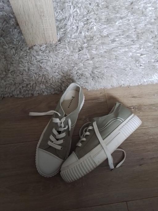 Buy & Sell Brierley Hill Dudley - Photos for size 7 ladies pumps karki green