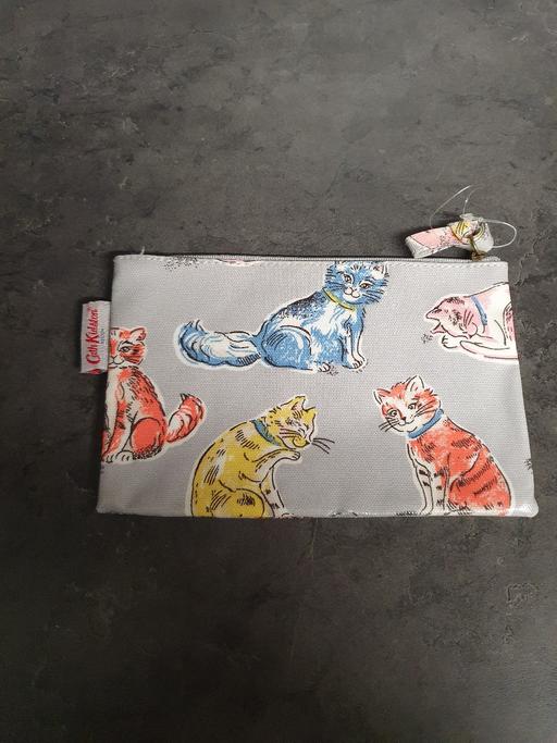 Buy & Sell Oxley Wolverhampton - Photos for NEW...Cath Kidston make-up bag