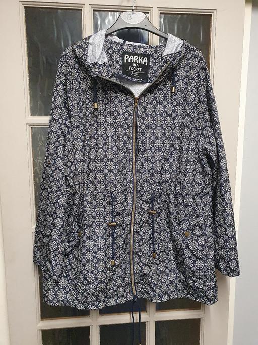Buy & Sell Oxley Wolverhampton - Photos for NEW rain coat