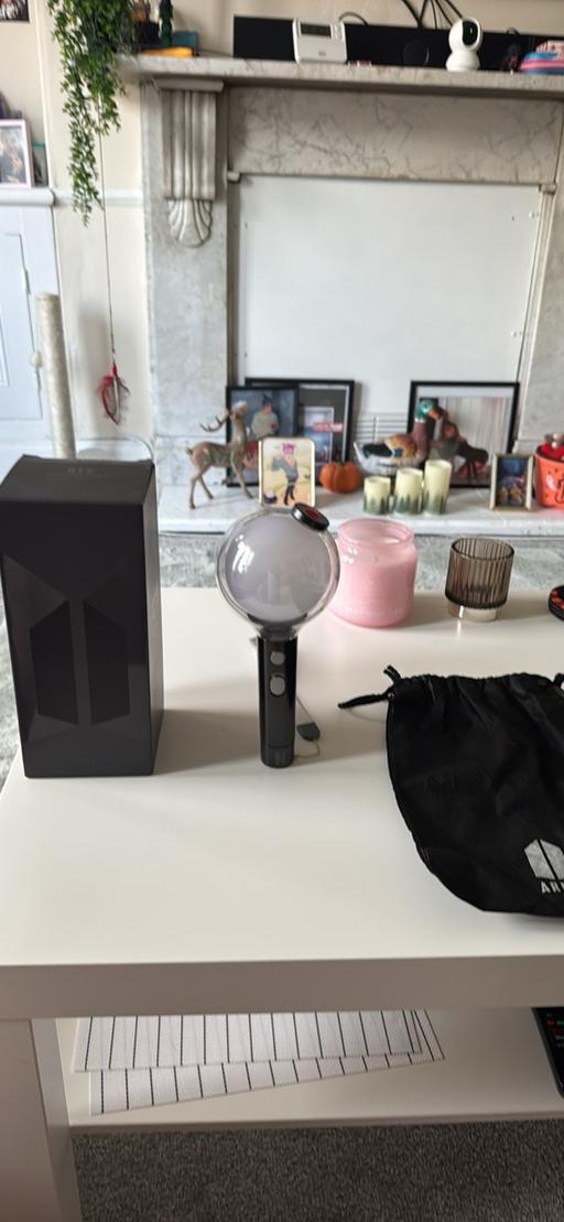 Buy & Sell Ford Plymouth - Photos for BTS Lightstick 'Map of the soul' SE