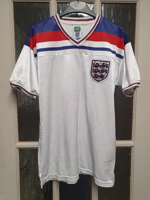 Buy & Sell Oxley Wolverhampton - Photos for OFFICIAL RETRO England top
