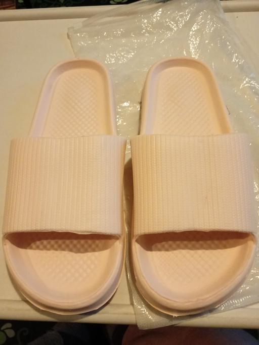 Buy & Sell Horncastle East Lindsey - Photos for new pair of ladies sliders size 6-7