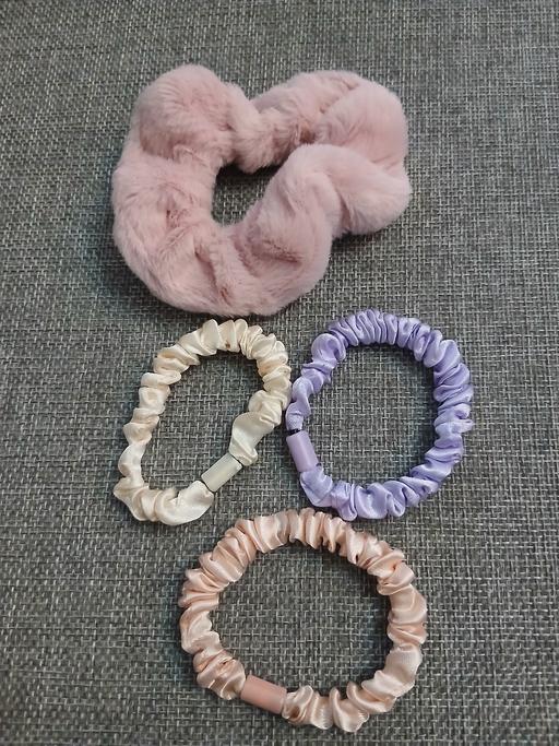 Buy & Sell Bradley Fold Trading Estate Bury - Photos for Hair Bobbles New