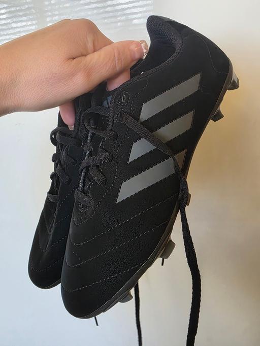 Buy & Sell Longley Sheffield - Photos for Junior Adidas football boots size 3