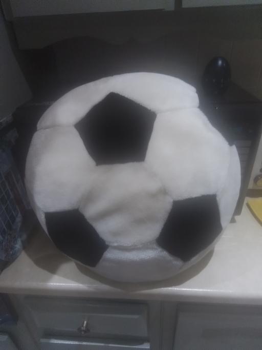 Buy & Sell Streetly Walsall - Photos for BIG BLACK & WHITE FOOTBALL CUSHION