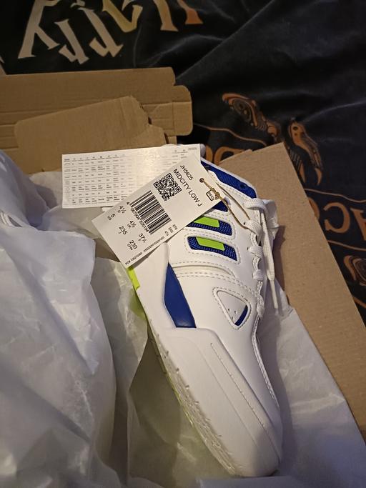 Buy & Sell Morley Leeds - Photos for size 4.5 Adidas trainers new full boxed